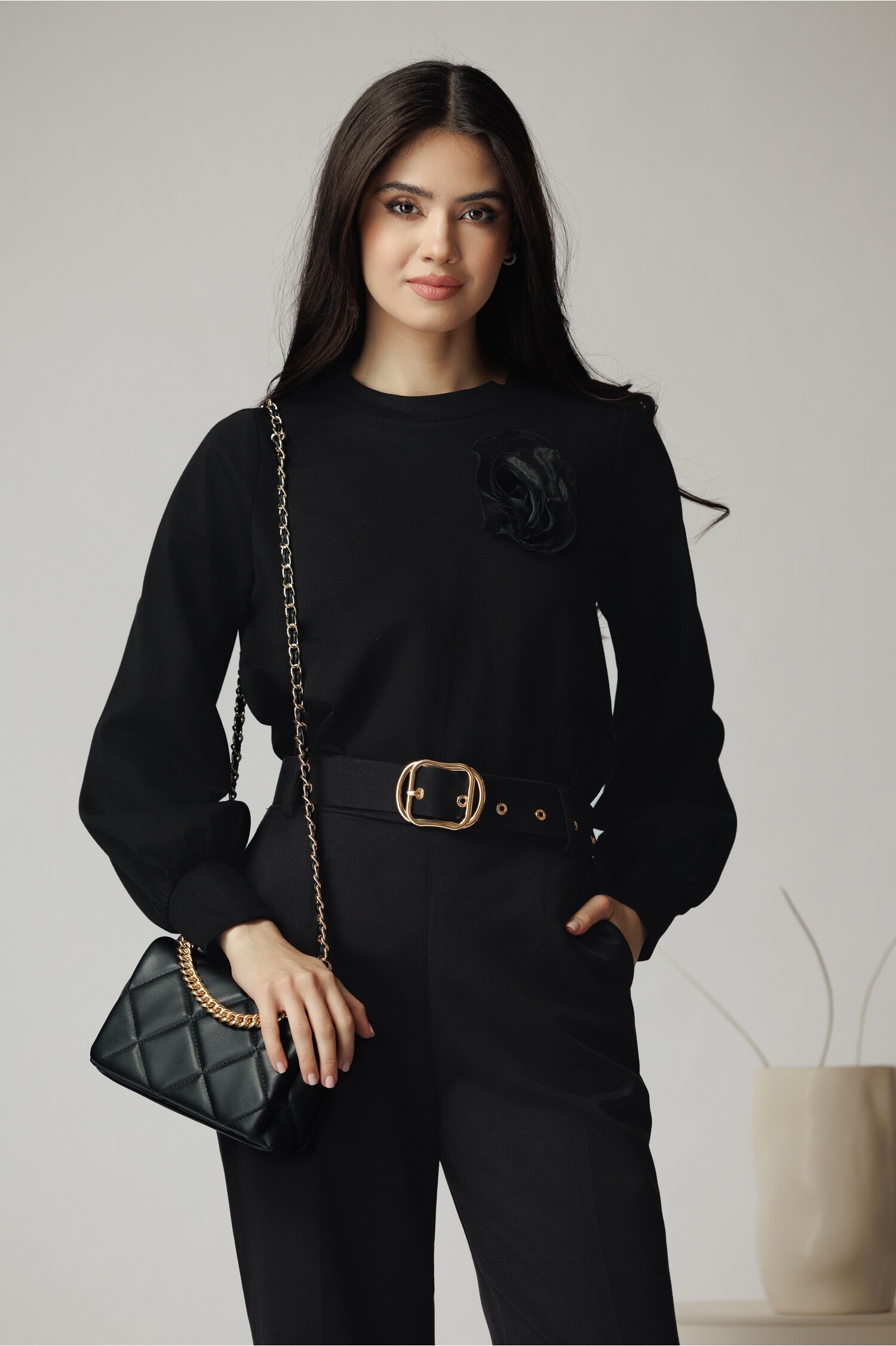 bluza-dy-fashion-casual-din-jerse-neagra-cu-floare-din-organza-1349048-1094255-4.jpeg